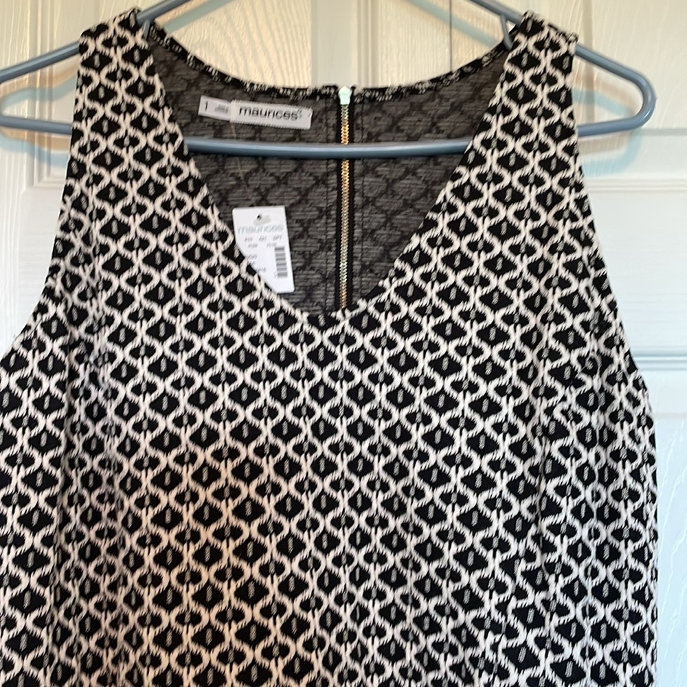 Maurice’s black/white midi dress elastic waist woven vneck tank top zip back